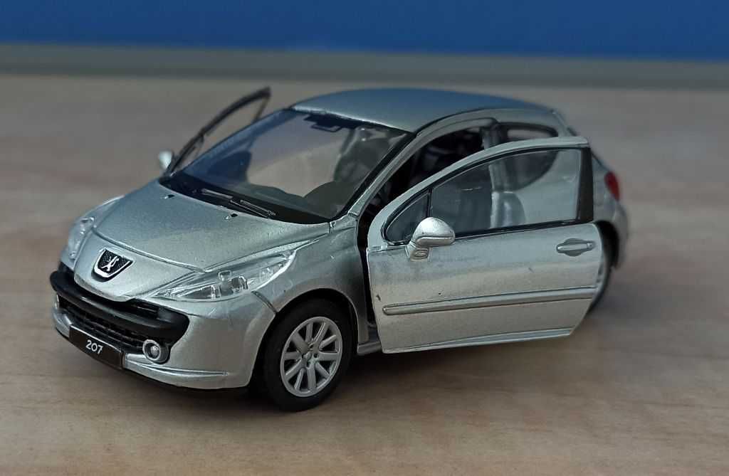 Macheta Peugeot 207 2008 silver - Welly 1/36