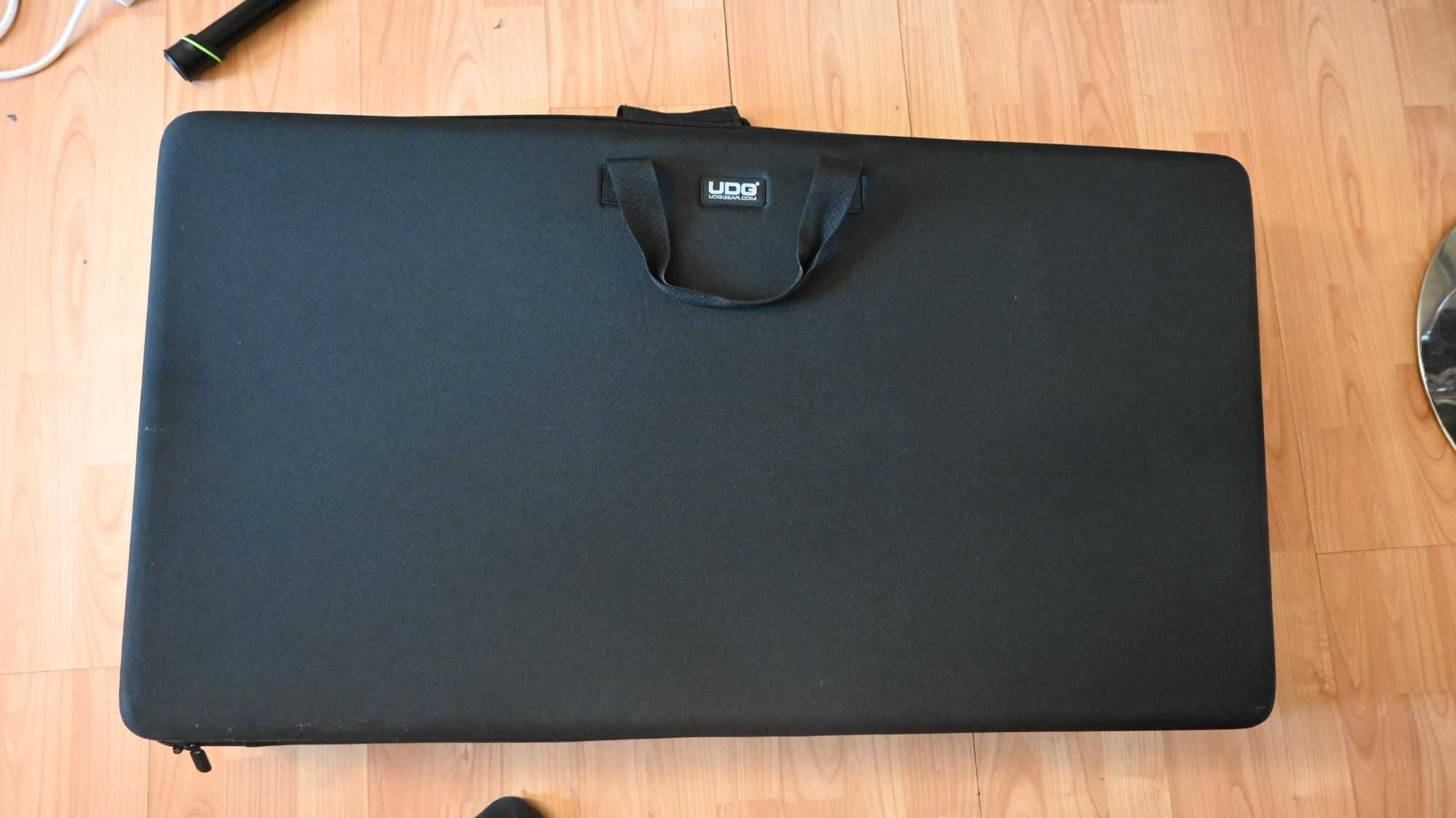 Opus Quad + Decksaver + Hard Case UDG + Garantie