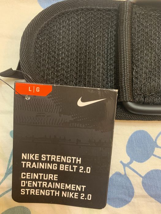 Nike колан за силови тренировки L размер