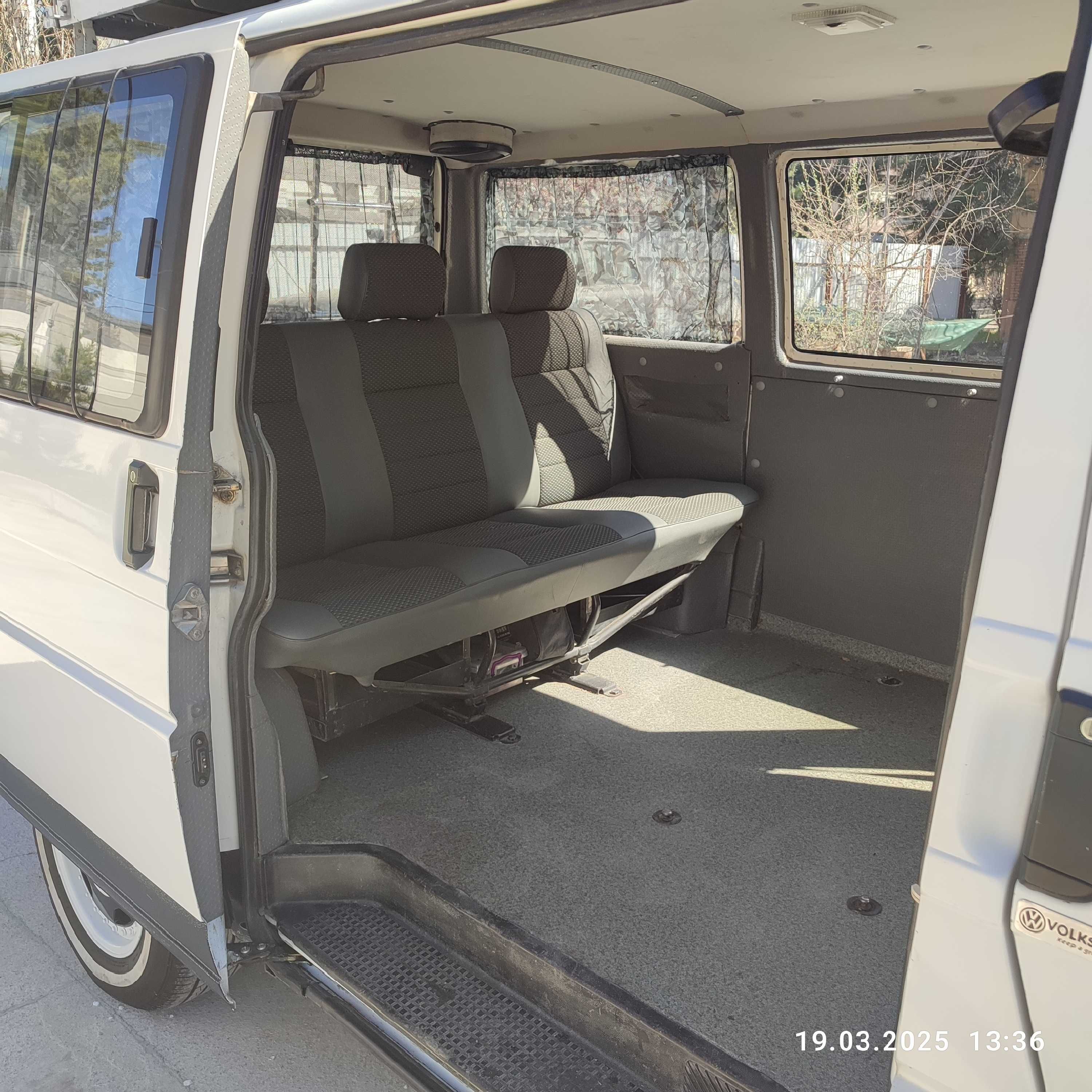 Микроавтобус VOLKSWAGEN T4