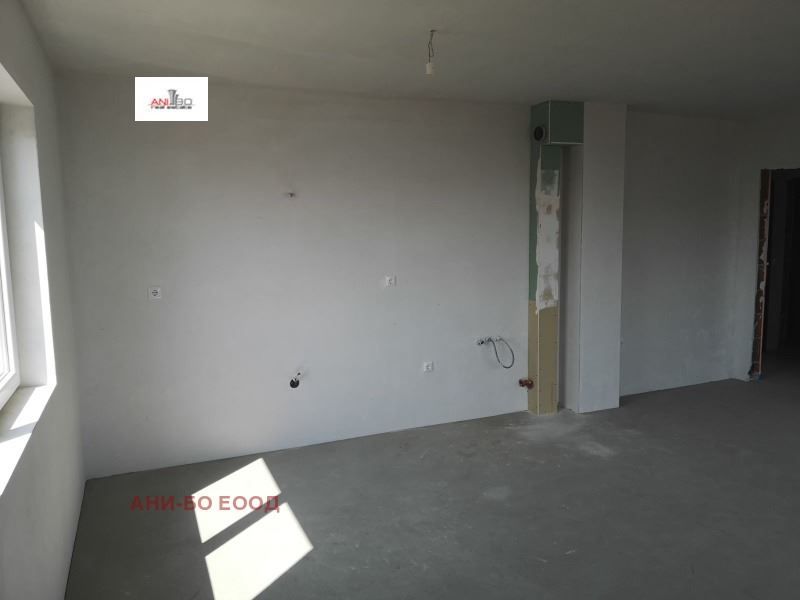 Продава се Двустаен апартамент в Варна, м-т Евксиноград - 78 кв.м за 1102 €/кв.м - Снимка #8