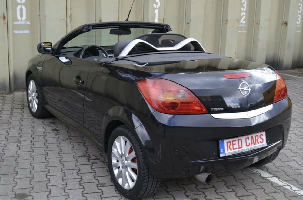 Opel Tigra Twintop 1.4 / Automat / Webasto