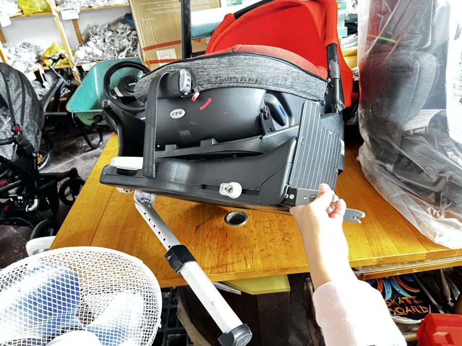 Scoica auto rabatabila Jane cu baza isofix, rotativa 0-13 kg