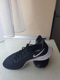 Pantofi Nike Dama pentru alergat/fitness, Marimea 42 EUR