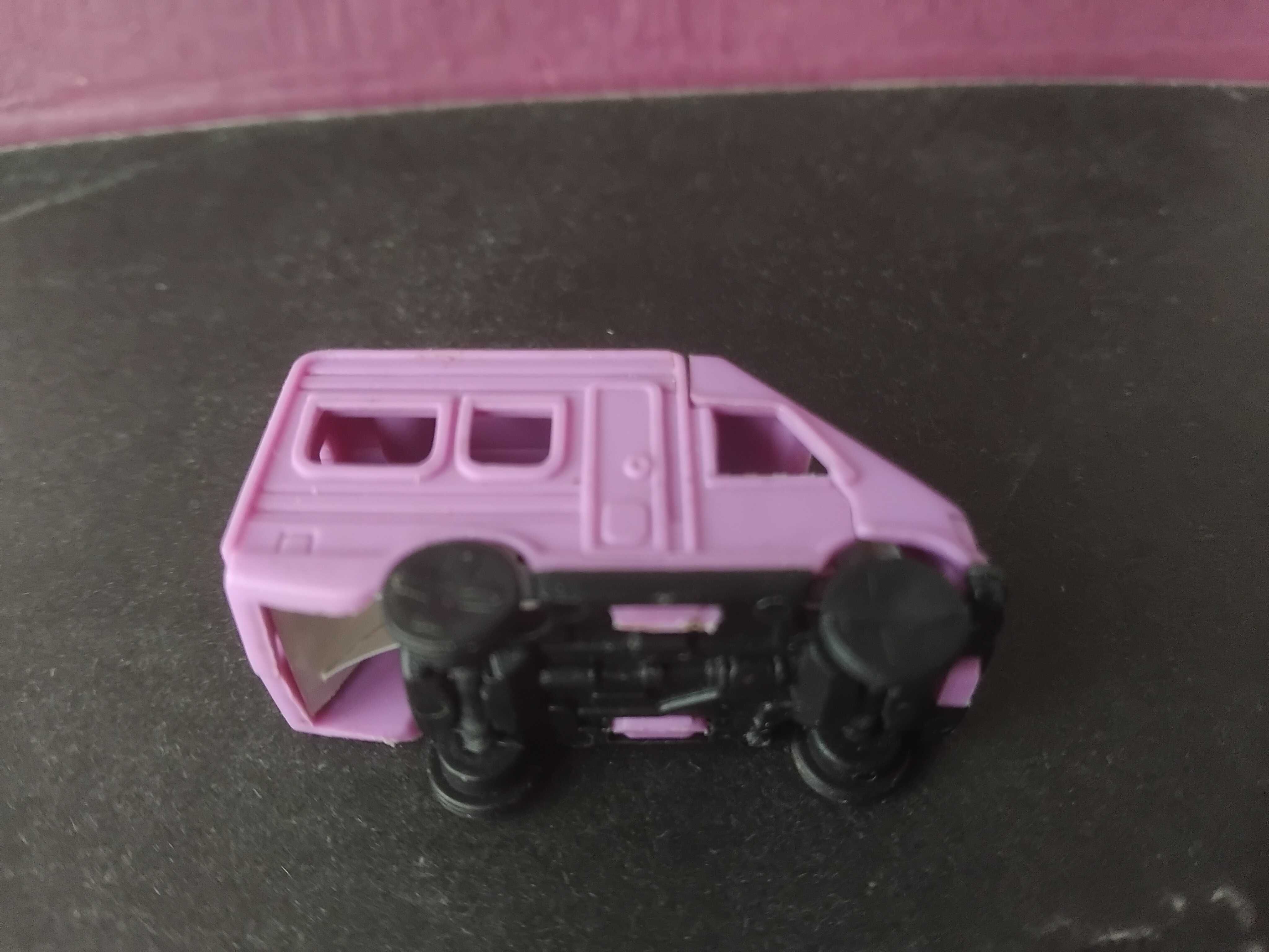 Kinder / Киндер оригинална играчка от шоколадови яйца