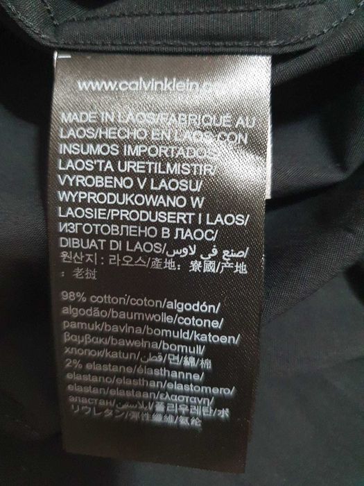 Camasi Calvin Klein masura 37 si 38 originale noi cu eticheta
