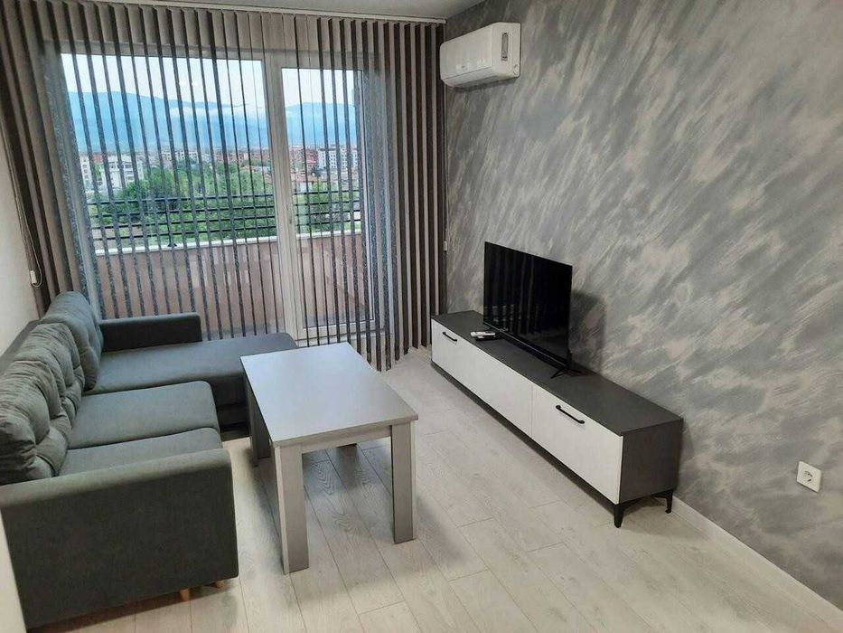 Двустаен Апартамент в Южен