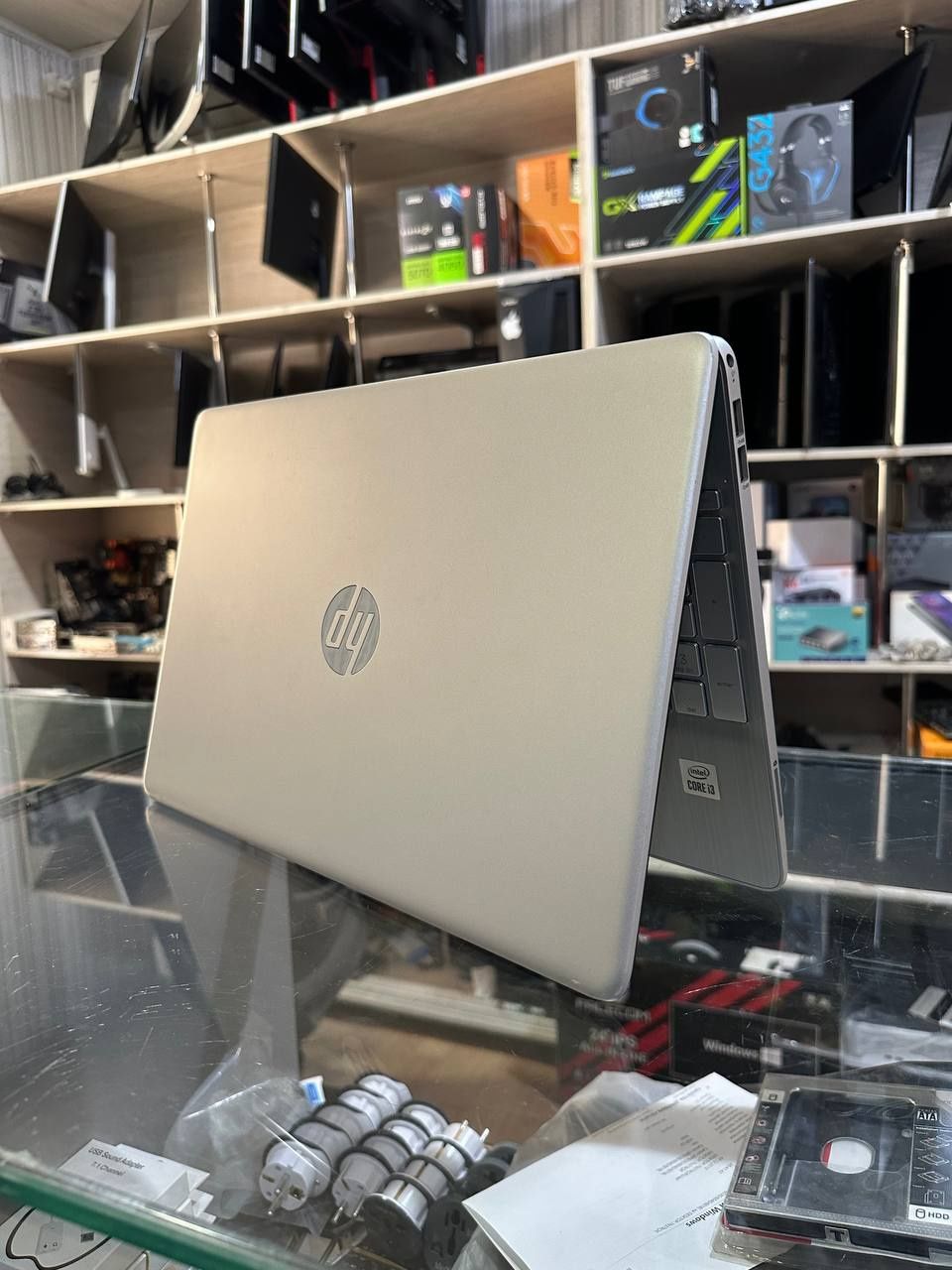 Hp 15,6"/i3 10110U/4gb/128gb! Batareya 2 soat!