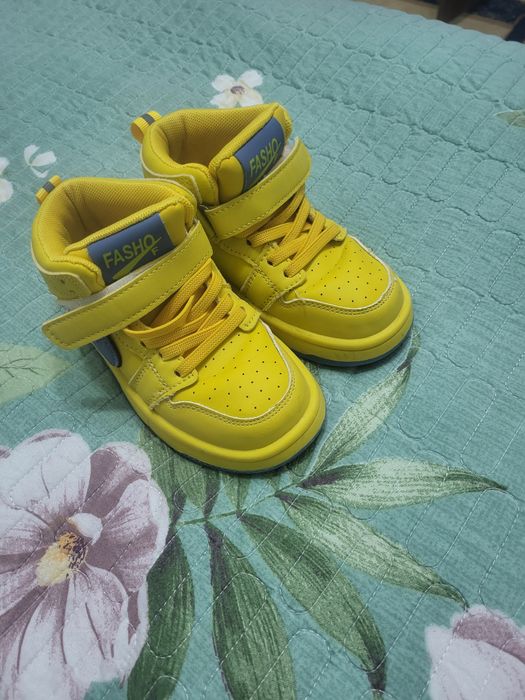 Продаётся детская куртка