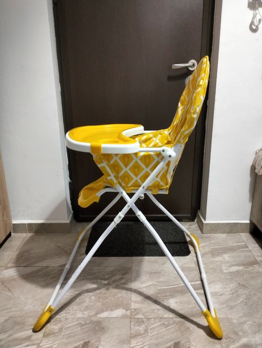 Scaun bebeluș  mothercare pentru a servi masa!