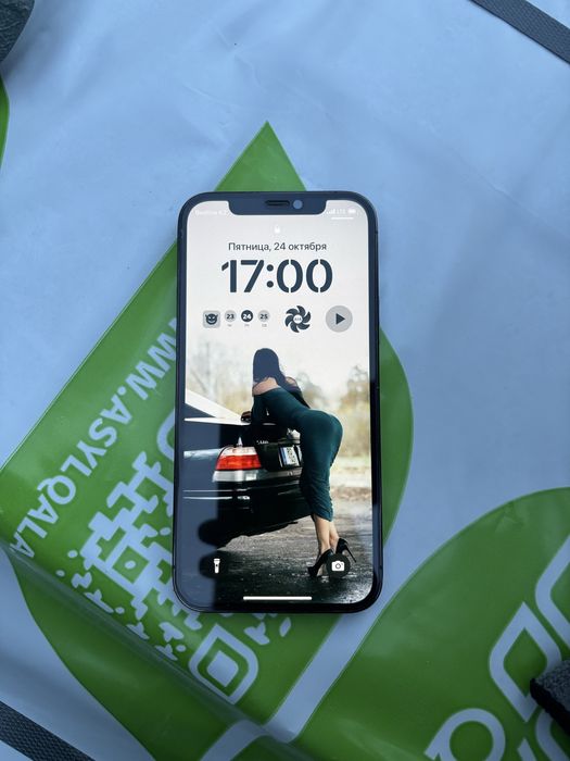 Iphone 12 pro  обмен только  iphone 13 pro 14 pro + доплата 50к