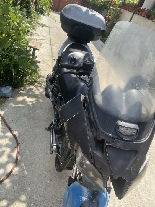 Vand scuter honda 250 cc