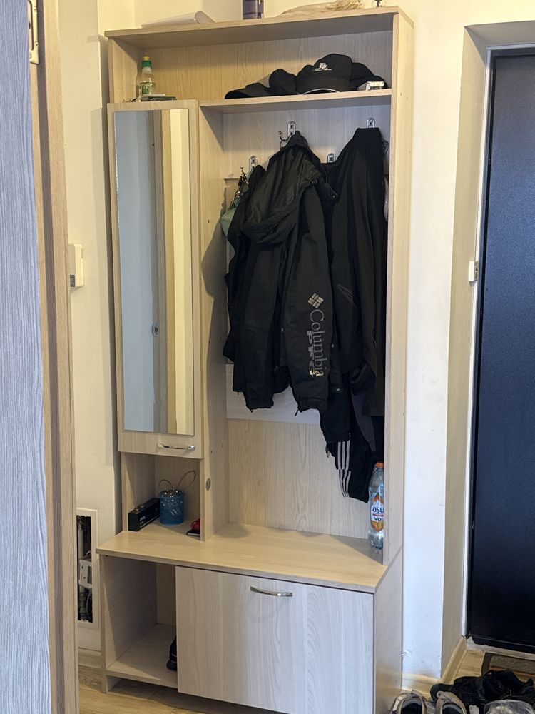 Продам шкаф в прихожую