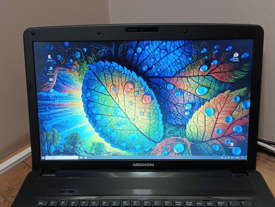 Лаптоп Medion Akoya E7222/  17"