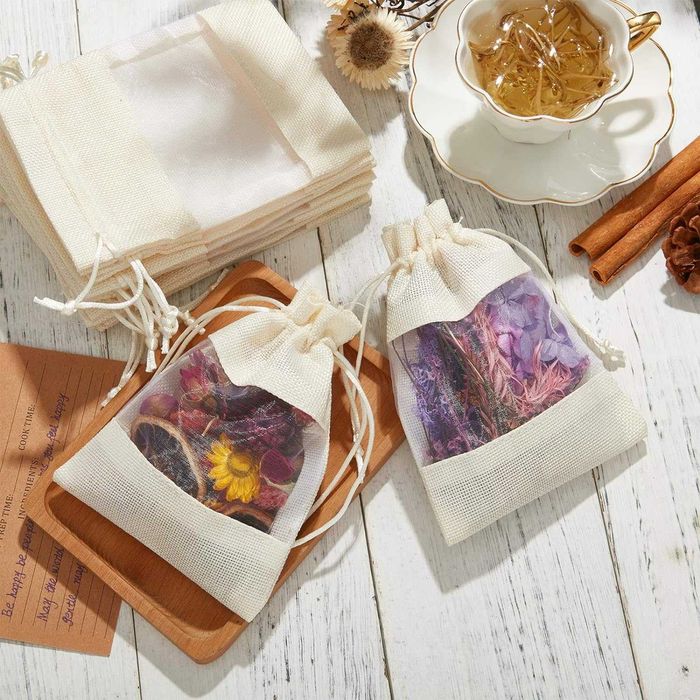 Подаръчни торбички от чул от ленена органза с шнур за сувенири