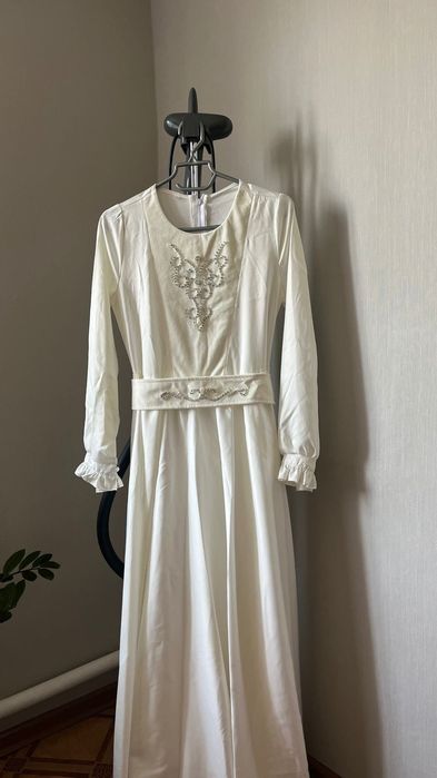 Продам белое платье на кыз узату