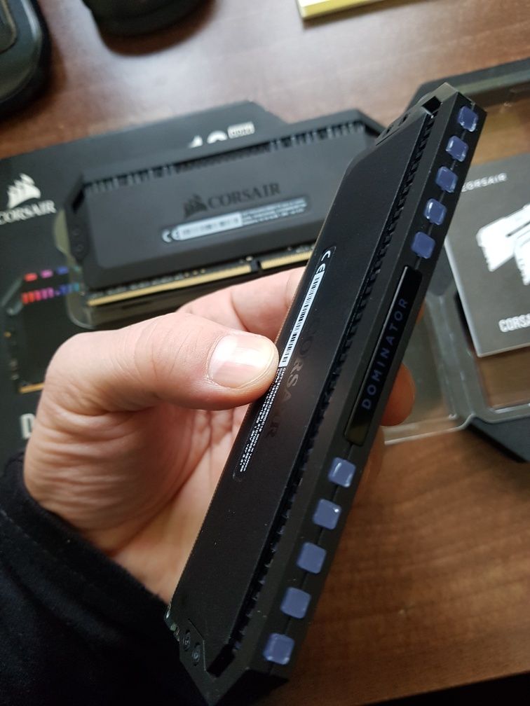 DDR4 16 Gb 3600 Mhz Corsair Dominator Platinum RGB