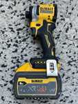 Autofiletanta / Masina insurubat cu Impact DeWalt DCF850 XR 3 Compact