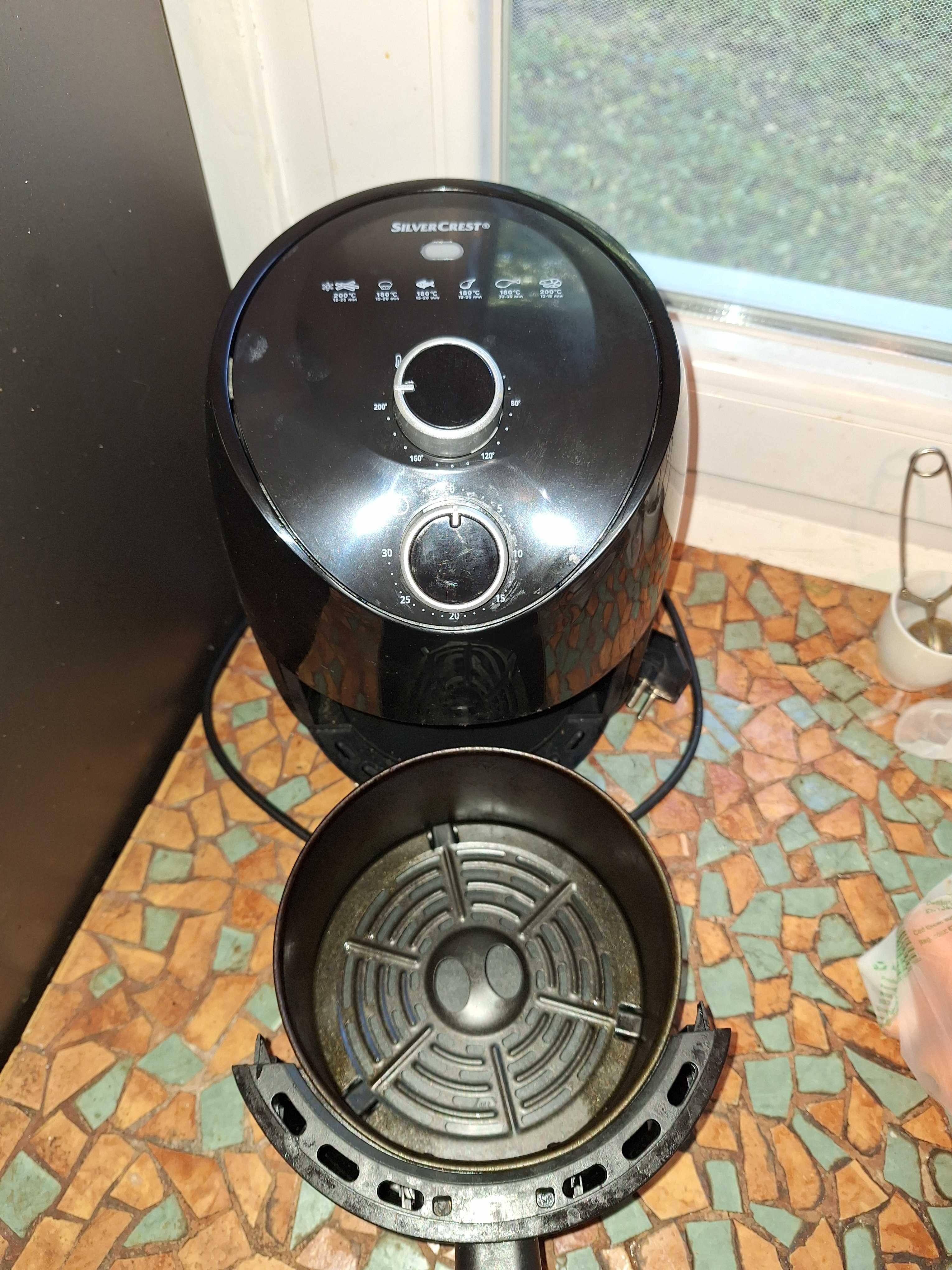 Friteuza cu aer cald 1,5 l, 1000 W