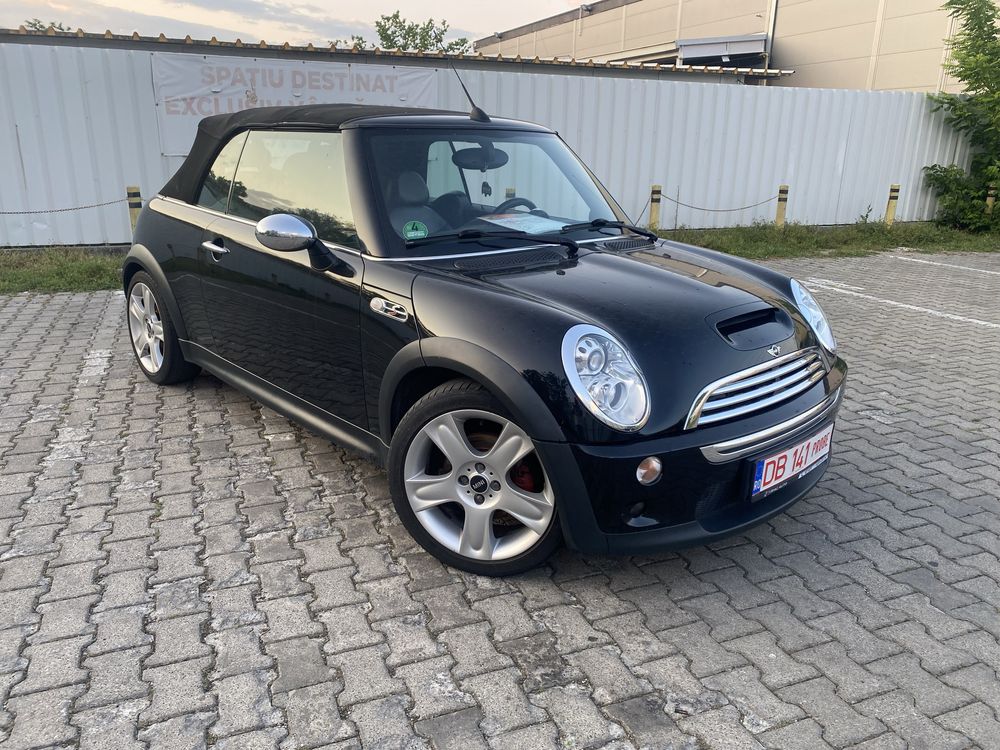 Mini cooper.