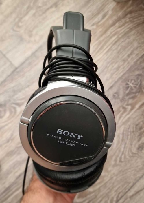 Наушники SONY MDR-XD200