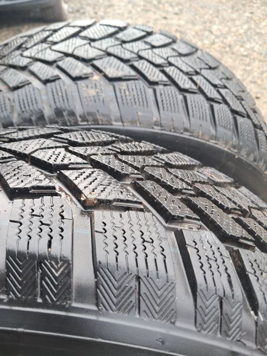 Anvelope iarna 225/55/17
