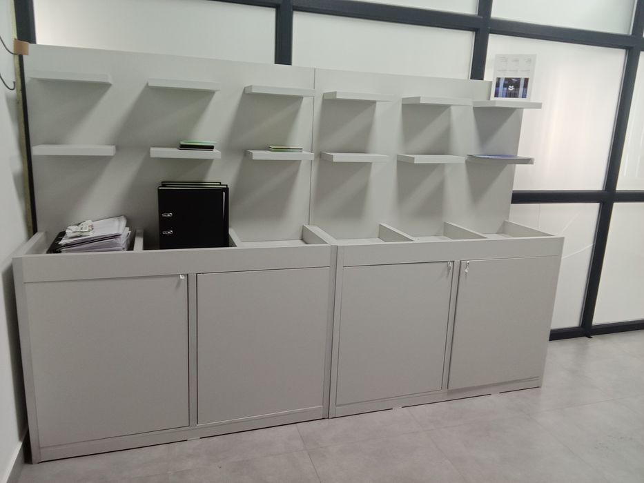 Шкаф для магазин