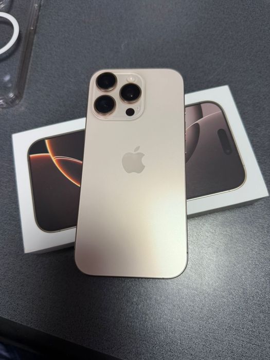 Iphone 16 pro, desert titanic