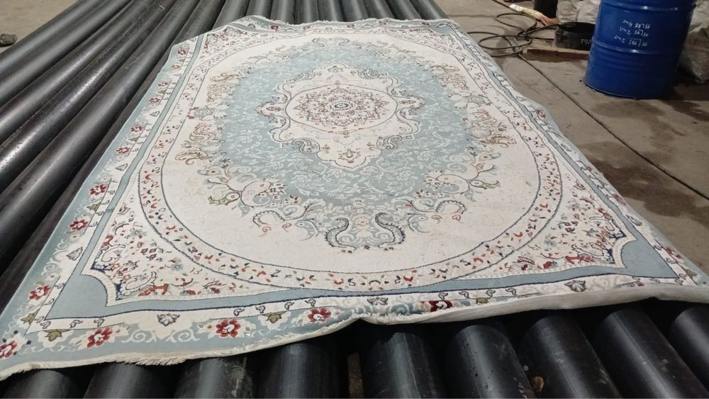 Продам ковер 3х2