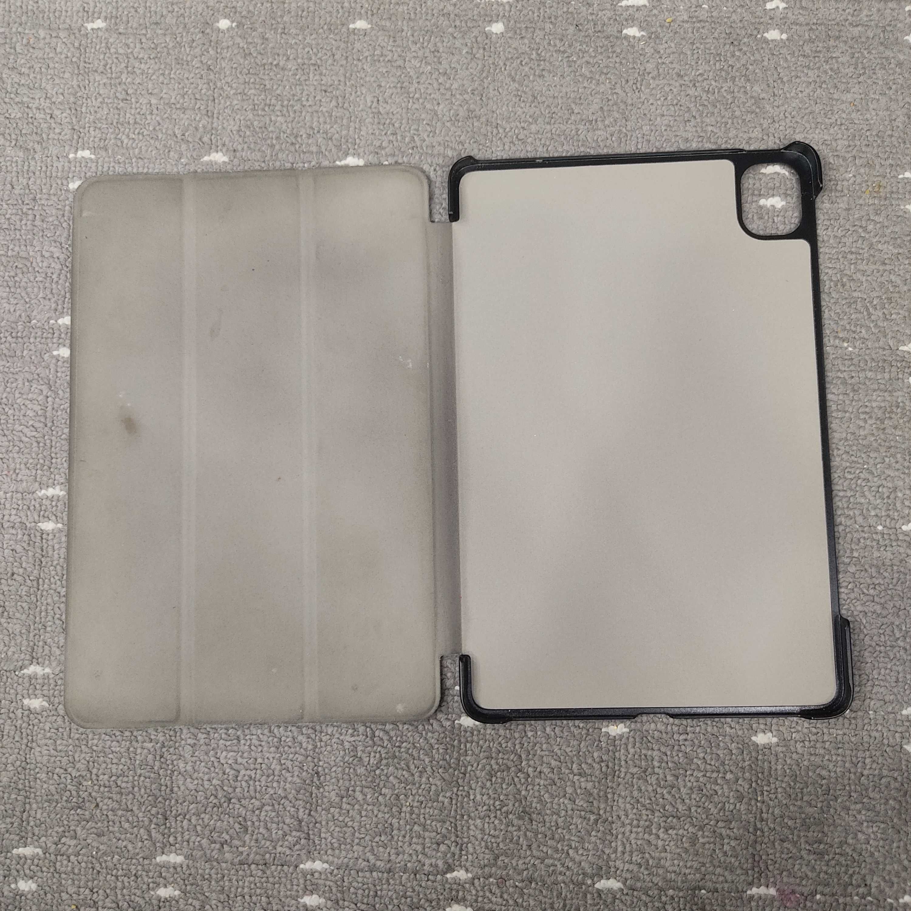 Продаётся чехол Xiaomi pad 5; Xiaomi pad 5 pro