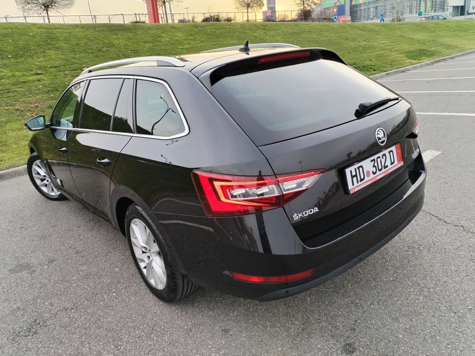 Skoda Superb 2019 2.0TDI-150cp DSG Navi Bi-Xenon