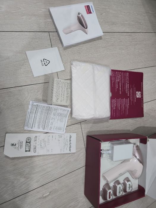 Philips Lumea IPL 9000 Series (модел BRI958/00).