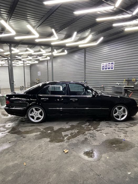 Mercedes W210 e55 AMG