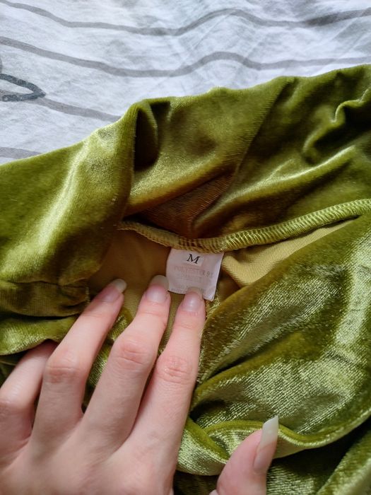 Pantaloni "flared" din catifea sintetica