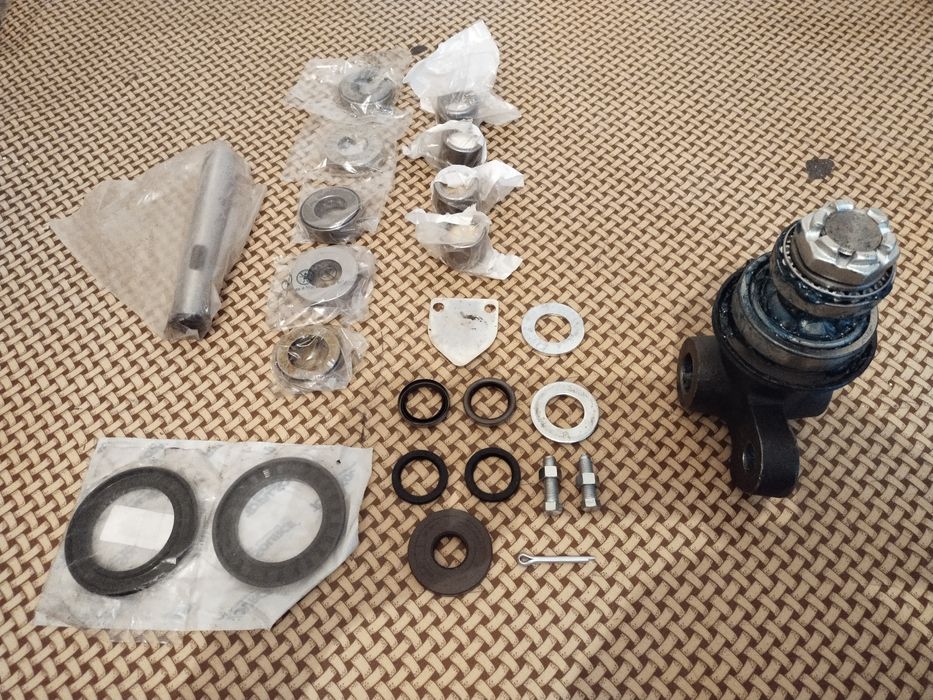 Продам поворотный кулак (цапфа) электропогрузчика