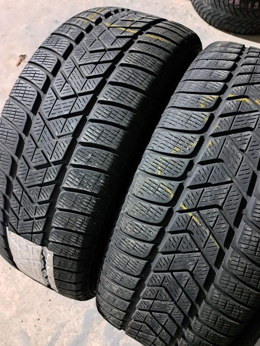 Set 4 anvelope iarnă 235 60 r18 Pirelli