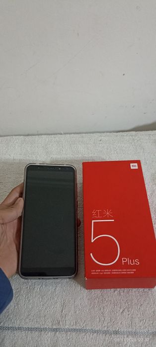 Продается РЕДМИ 5+ПЛУС В ХОРОШЕМ СОСТОЯНИЕ 3/32 флешка тоже есть на 64