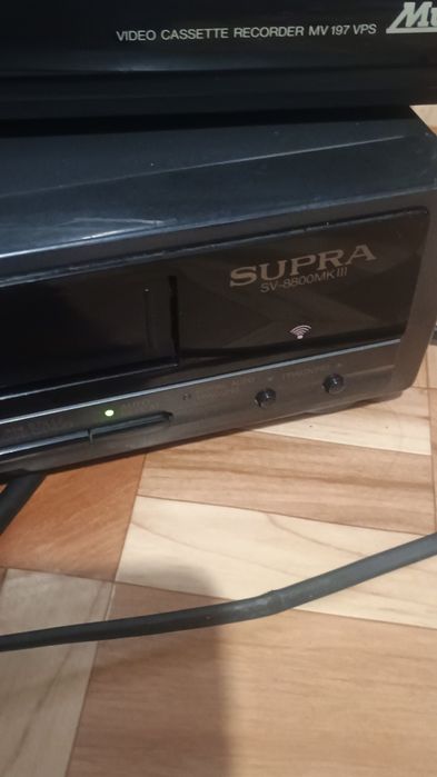 Продават се видия работещи