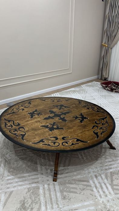 Дөңгелек жер стол