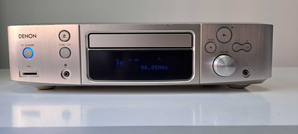 Denon RCD S 81 amplificator 100 W cu CD si tuner