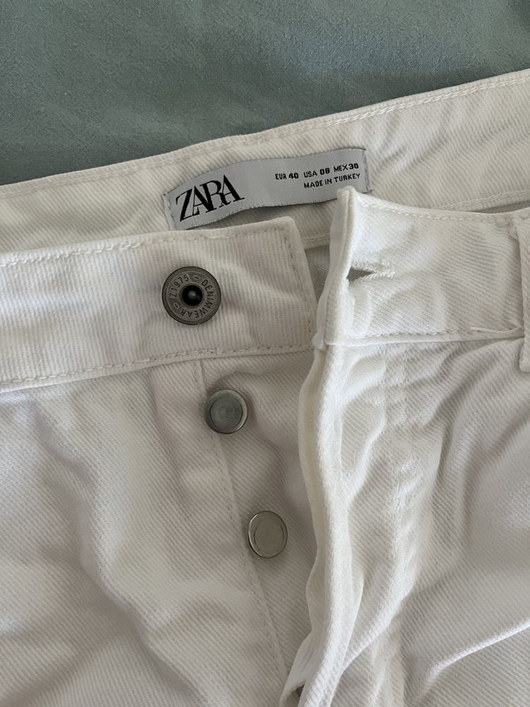 Накъсани дънки Zara размер 40