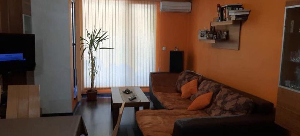 Дава се под наем Двустаен апартамент в София, Павлово - 78 кв.м за 613 € - Снимка #1