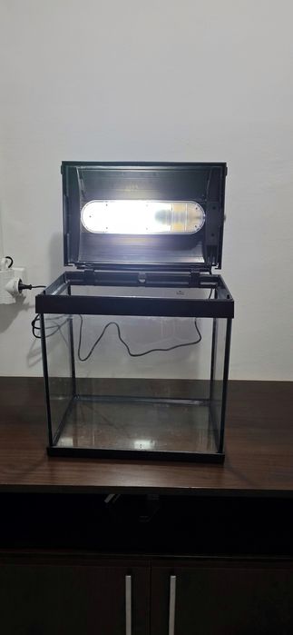 Vand acvariu cu lampa led 35x22x35