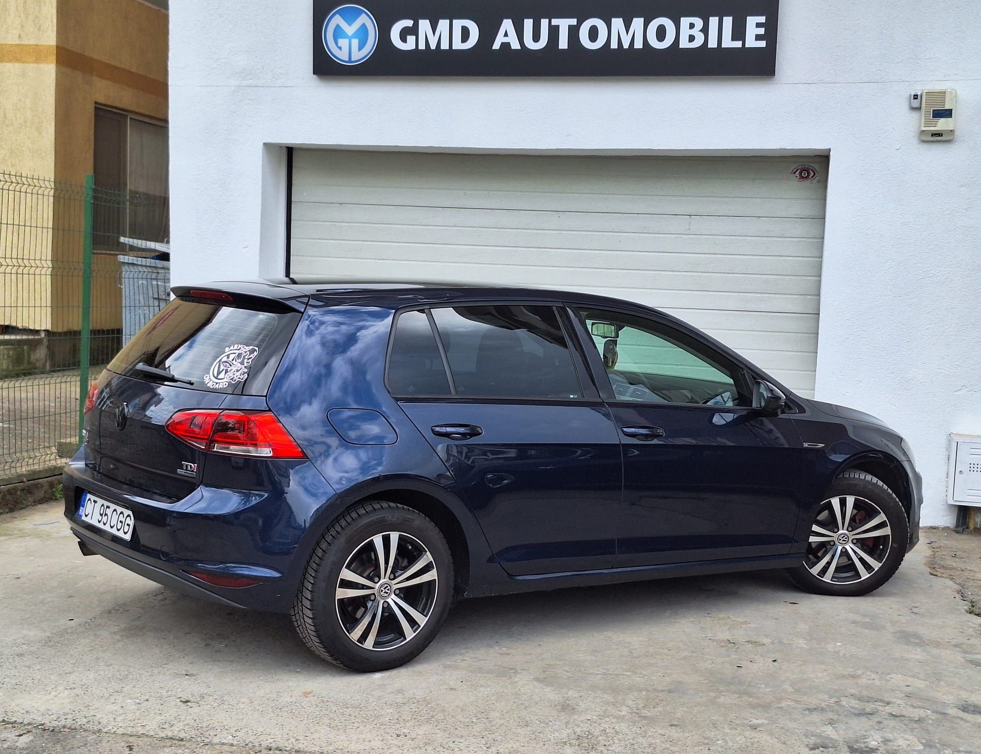 Volkswagen Golf 1.6 Tdi / Bluemotion/ PRET FIX