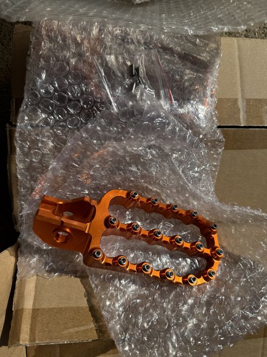 Scarite enduro / suport picioare / foot pegs KTM Husqvarna Gas Gas