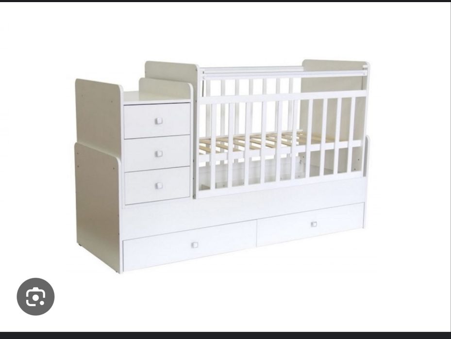 Детская кровать с пеленальным комодом