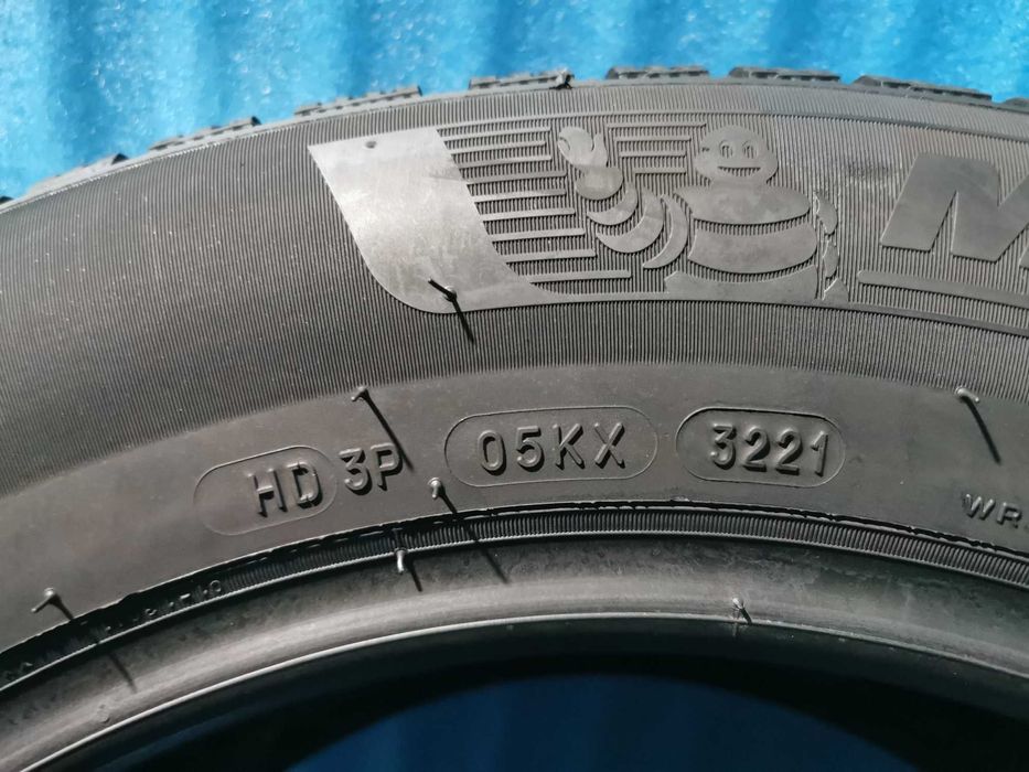 225 55 16 michelin m+s 2 buc