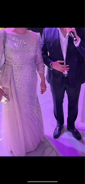 Срочно продам платья  дубай