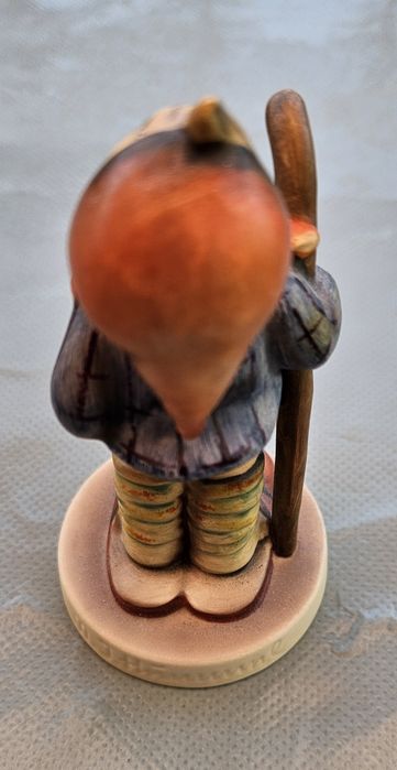 Goebel Hummel порцеланова фигура Little Hiker, 16 2/0, 1973 г.