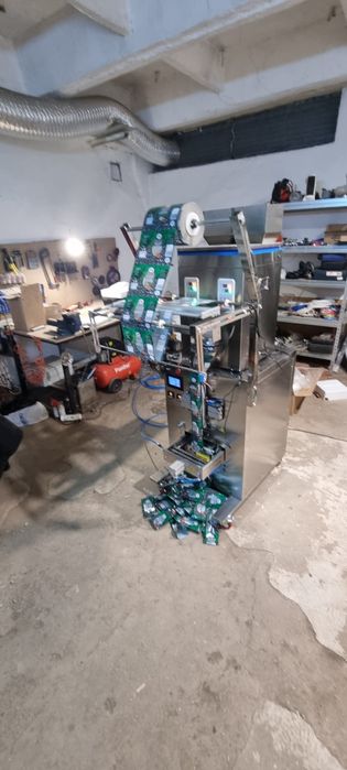 Mașina de ambalat zahar, semințe, cafea,  faină 0.2 grame - 1 kg